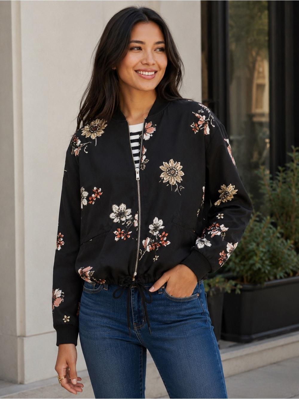 Who What Wear Scattered Sakura black Lightweight Floral Bomber Jacket Sz M